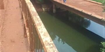 Padre e hija cayeron a un arroyo en Wanda y fallecieron.