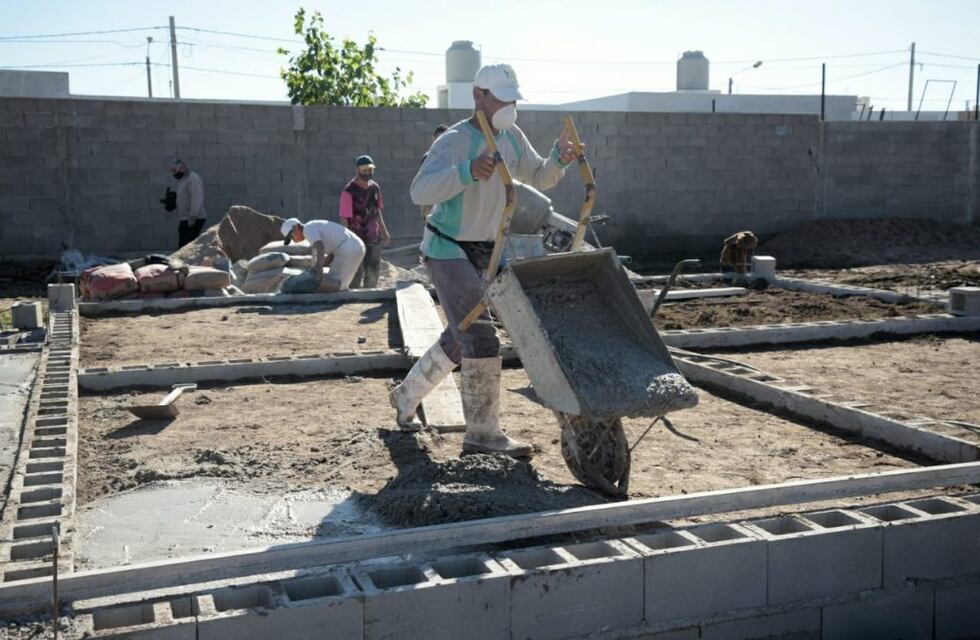 El Municipio de Arroyito lleva adelante la construcción de 14 viviendas