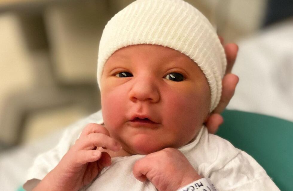 Luca, el hijo de Mica Viciconte y Fabián Cubero, cumplió un mes de vida
