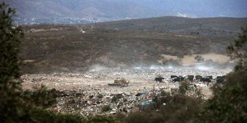 Contaminación. El basural a cielo abierto, cercano a Cosquín, donde siete municipios tiran su basura. (La Voz)