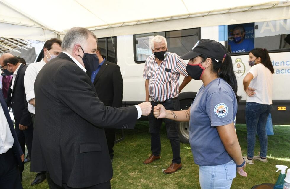 Simoca: Jaldo supervisó un operativo móvil de ANSES