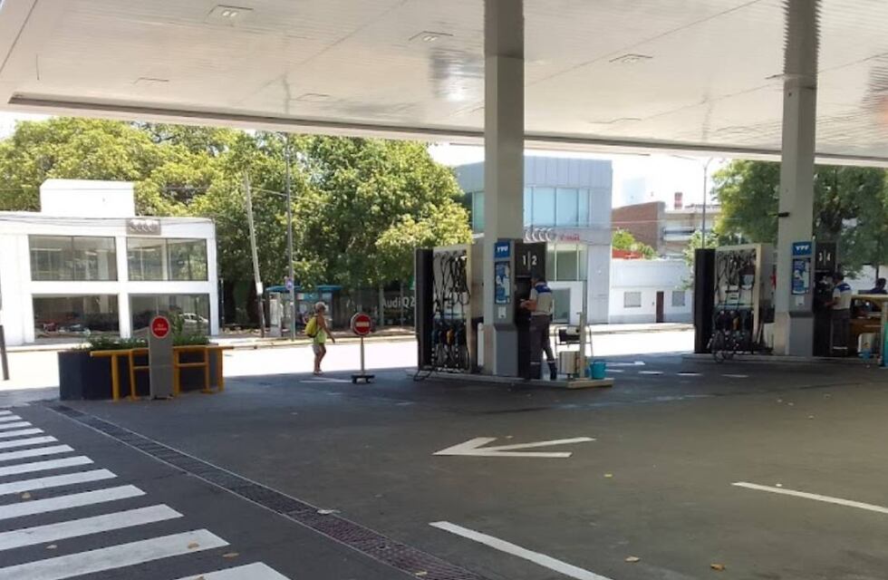 Nafta más cara: Rosario se prepara para un nuevo impuesto a la carga de combustible