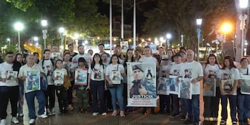 A cinco meses del crimen del cabo Miñarro, familiares y vecinos marcharon por justicia en Eldorado.