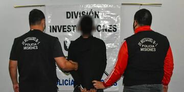 Terminó detenido tras robar prendas de vestir de una camioneta.