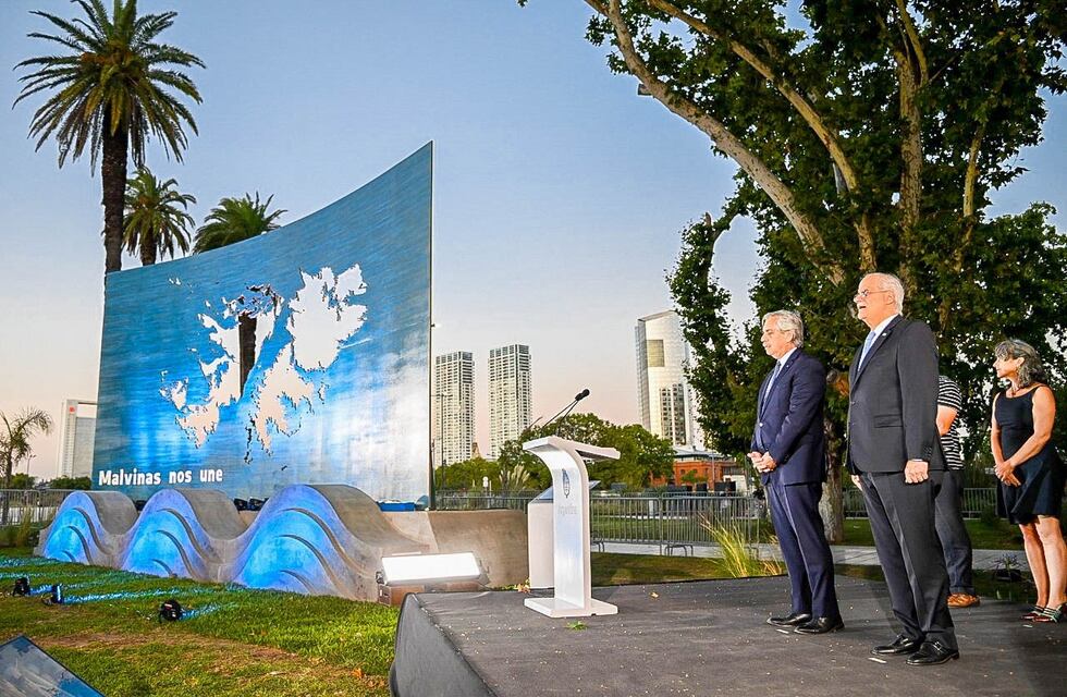 Tierra del Fuego acompañó la inauguración de un nuevo monumento a Malvinas en Buenos Aires