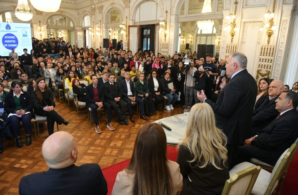 Convenio histórico con iglesias y ONGs contra las adicciones
