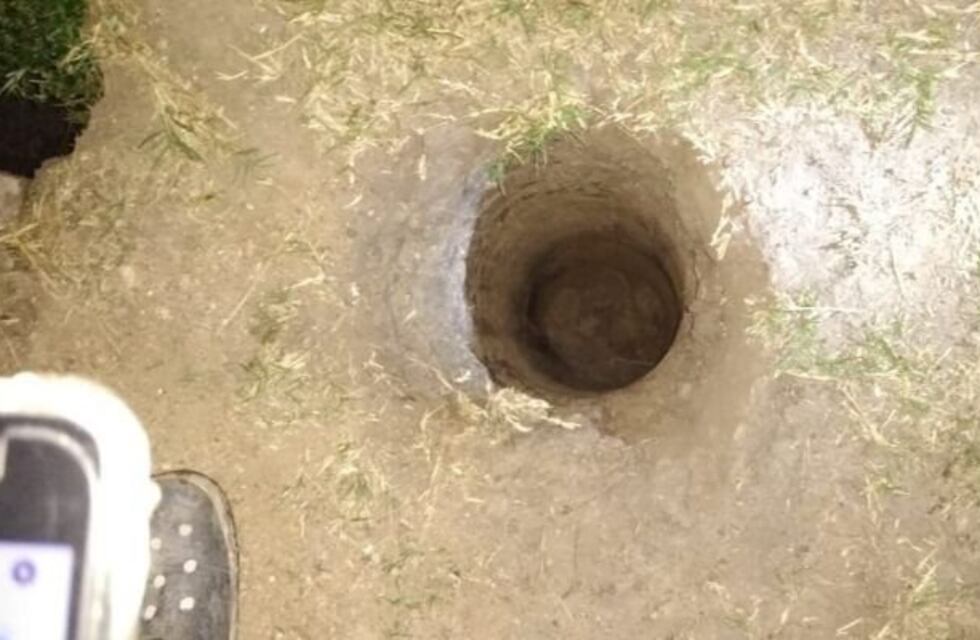 Un niño de 2 años desapareció en La Plata y lo encontraron con vida dentro de un pozo