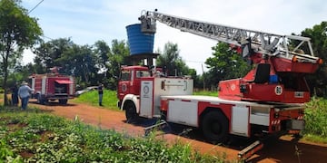 Eldorado: realizaron 
limpieza del tanque de agua del barrio Elena.