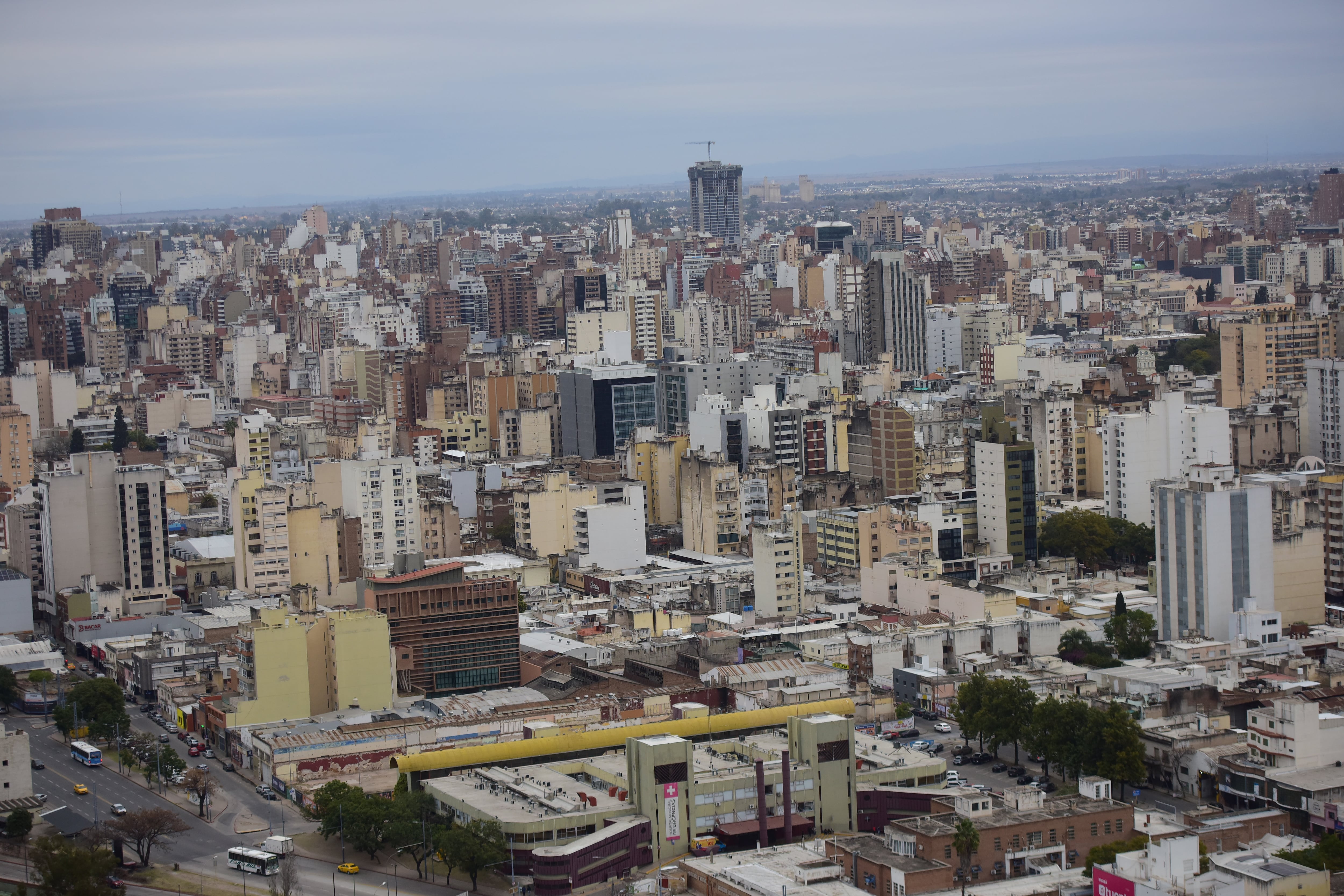 El ladrón entró a un departamento en calles Catamarca y Ovidio Lagos.