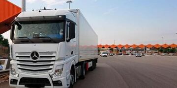 Un camionero fue detenido en La Paz por llevar consigo la suma de $31 millones.