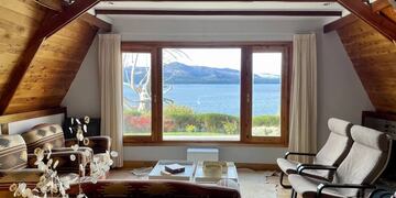 Un usuario se sorprendió al ver los precios que le cobrarían por una cabaña en Bariloche.