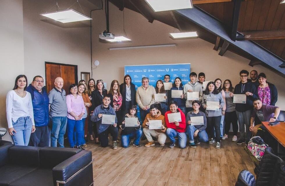 La Municipalidad entregó certificados a los alumnos que realizaron pasantías