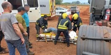Afortunadamente, se encuentra fuera de peligro el mecánico atropellado por el camión en Oberá.