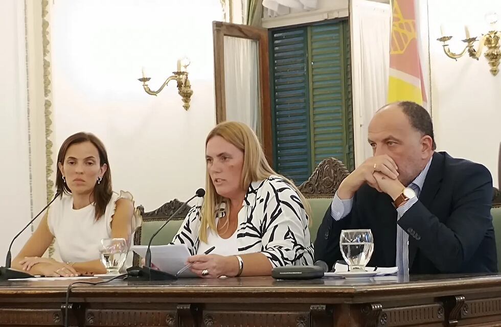 Tres Arroyos: con la presencia del intendente Garate se desarrolló el acto de apertura de sesiones.