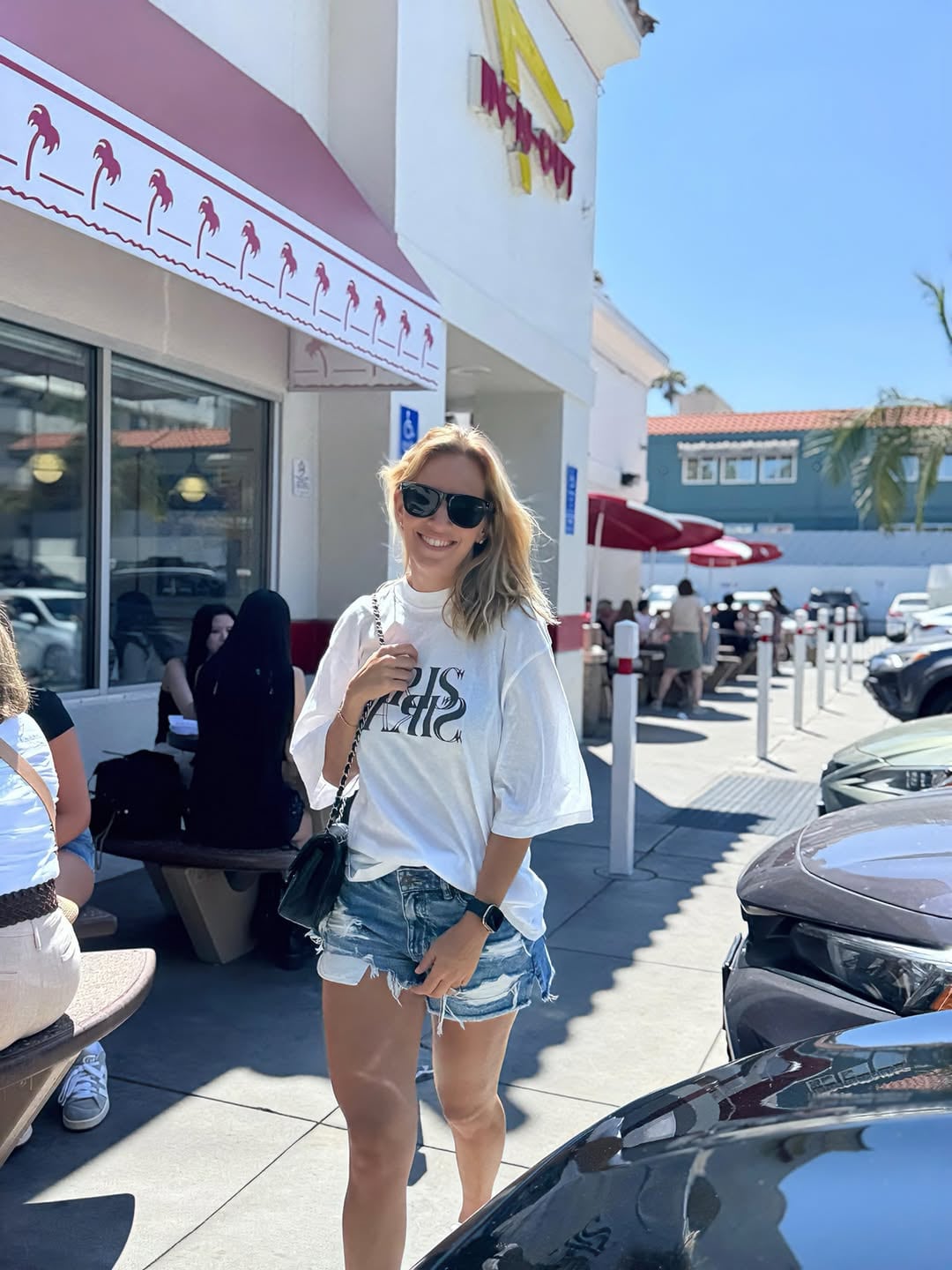 Luisana Lopilato dio cátedra de cómo llevar un look casual con short de jean