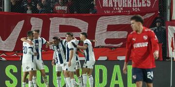 Triunfazo de Talleres en Avellaneda, 3 a 1 sobre Independiente. El grande que le faltaba (Clarín)