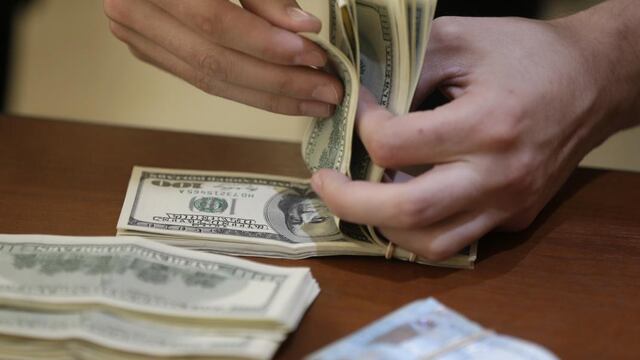 Dólar. Hasta ahora, la crisis es una gran negocio para el sector financiero. (AP)