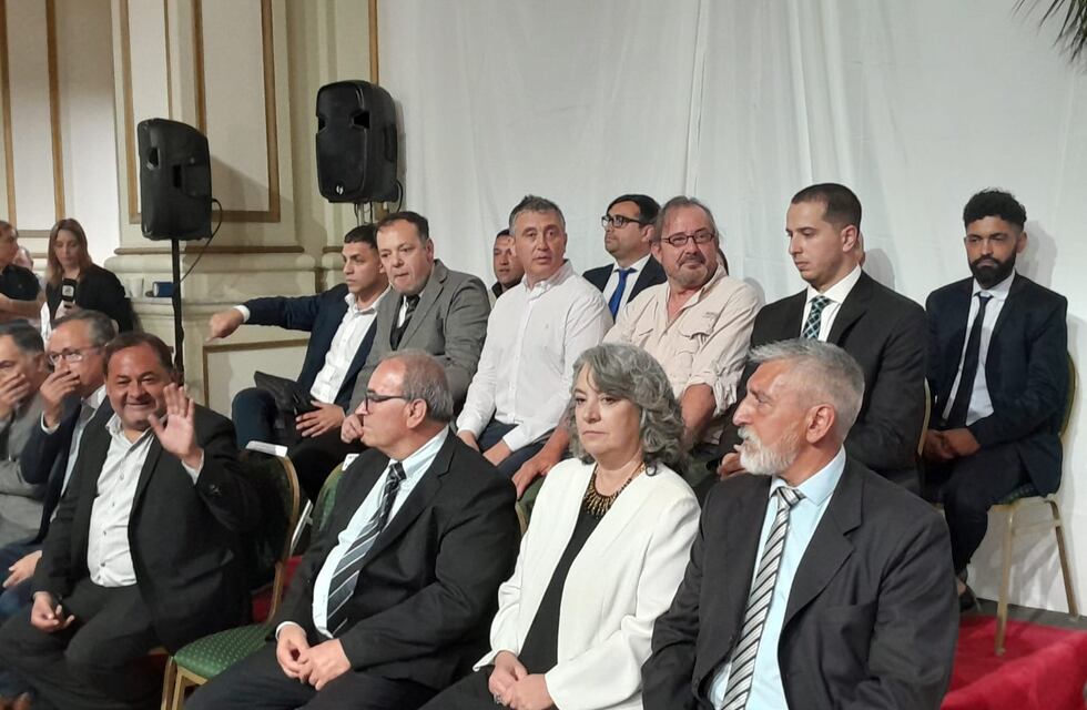 Tres Arroyos: Juramento de los nuevos funcionarios de Pablo Garate