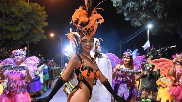 Todo el color de los Carnavales Rafaelinos
