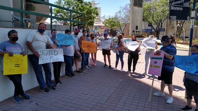 Comerciantes de Av. Italia reclaman por la obra del sector