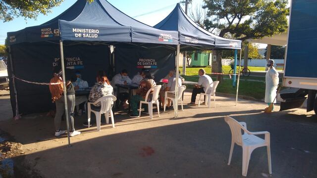 El Ministerio de Salud implementó el plan Detectar en Fighiera para rastrear nuevos pacientes. (@minsaludsantafe)