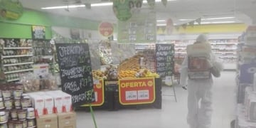 En cada comercio que es detectado un caso de coronavirus, se les exige la desinfección del local/ Facebook.