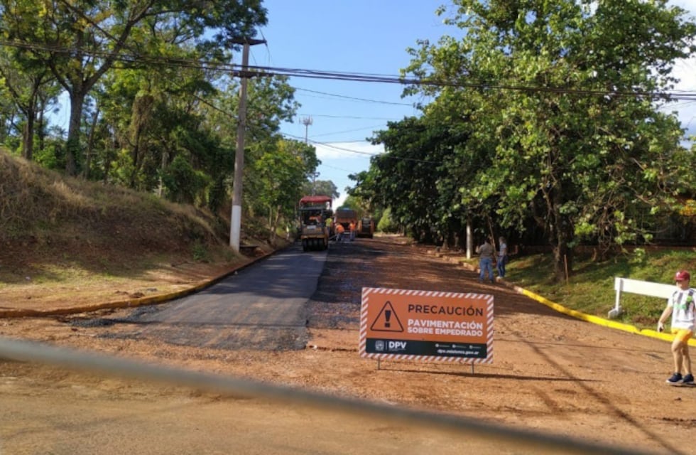 Eldorado: continúan los trabajos de empedrado en el municipio