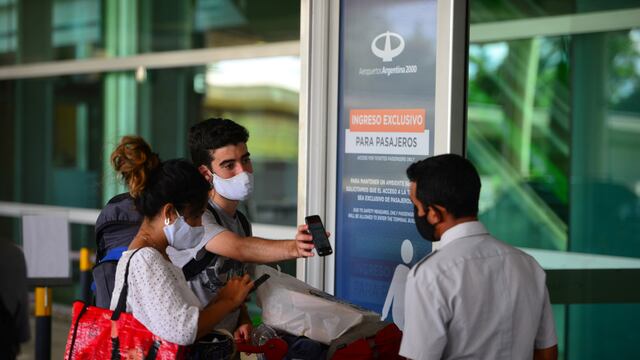 España extiende el aislamiento obligatorio para los viajeros de Argentina
