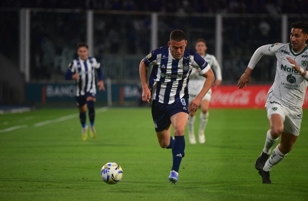 A Talleres el travesaño y la falta de puntería de Depietri le impidieron el gol