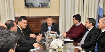 Fue encarada en una reunión convocada por el ministro de Gobierno Regino Amado