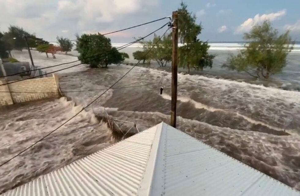 El tsunami, que arrasó las costas Tonga, llegó a Japón
