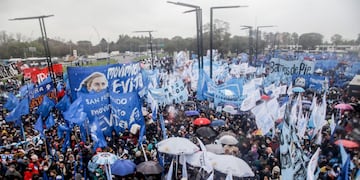 (Twitter: @MovimientoEvita)