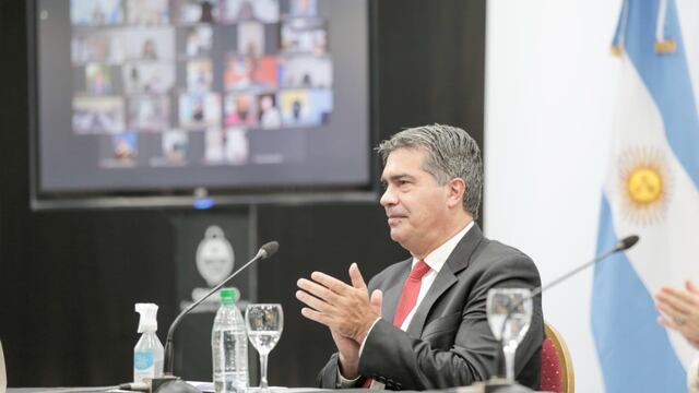 Capitanich presentó la Jornada Extendida Digital para complementar la presencialidad en instituciones educativas.