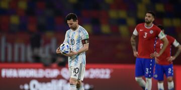 La Selección Argentina no pudo quebrar el empate ante Chile.