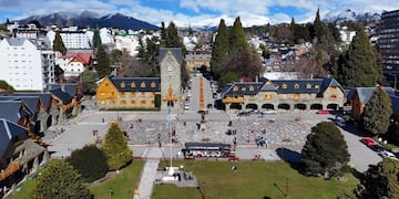 El viaje de egresados a Bariloche fue escenario de un hecho repudiado en redes sociales.