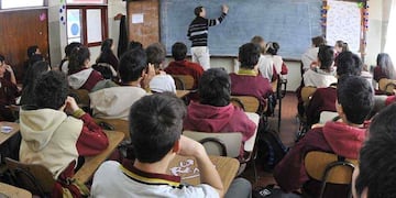 El Gobierno oficializó la Ayuda Escolar Anual. Foto: José Gabriel Hernández