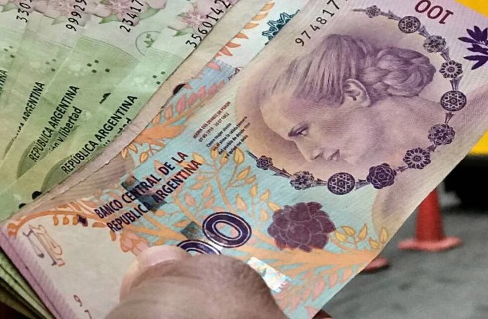 Bono fin de año para trabajadores estatales nacionales: cuánto pagará el Gobierno