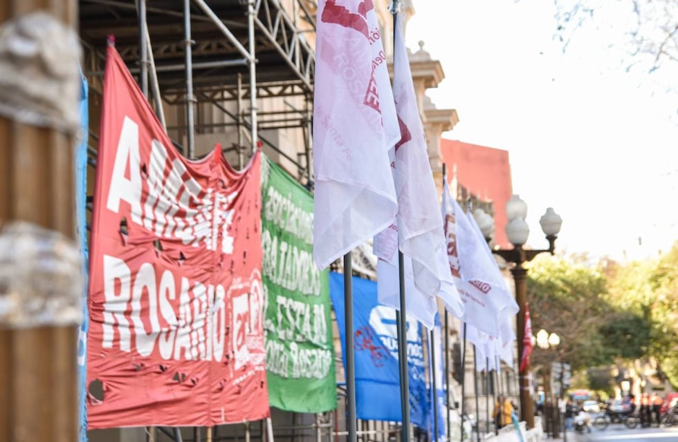 Gremios docentes exigieron que Santa Fe cumpla con la paritaria del 36% acordada en 2023