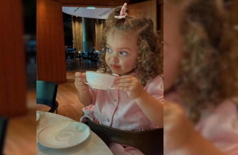 Agustina Gandolfo compartió un divertido video de Nina jugando con su nuevo amiguito