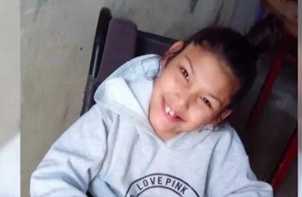 Luana necesita una casa: la lucha de una santafesina por su hija con parálisis cerebral