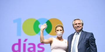 Fabiola Yañez junto a Alberto Fernández.