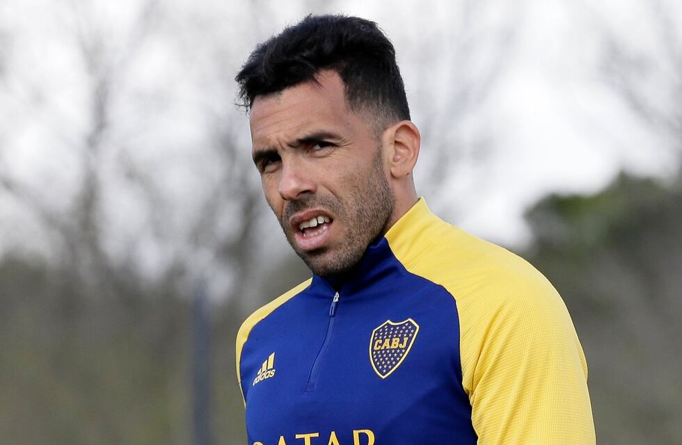 Un pequeño salteño enloqueció al ver a Carlos Tevez en Cafayate