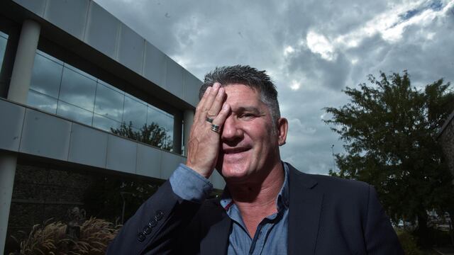 El Luifa y un ping pong muy Pirata.