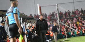 Diego Dabove no pudo cortar la racha de Instituto, ante la jerarquía de River (Javier Ferreyra / La Voz).