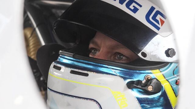 Defendiendo una posición de podio, Ciarrocchi fue chocado y tuvo que abandonar.