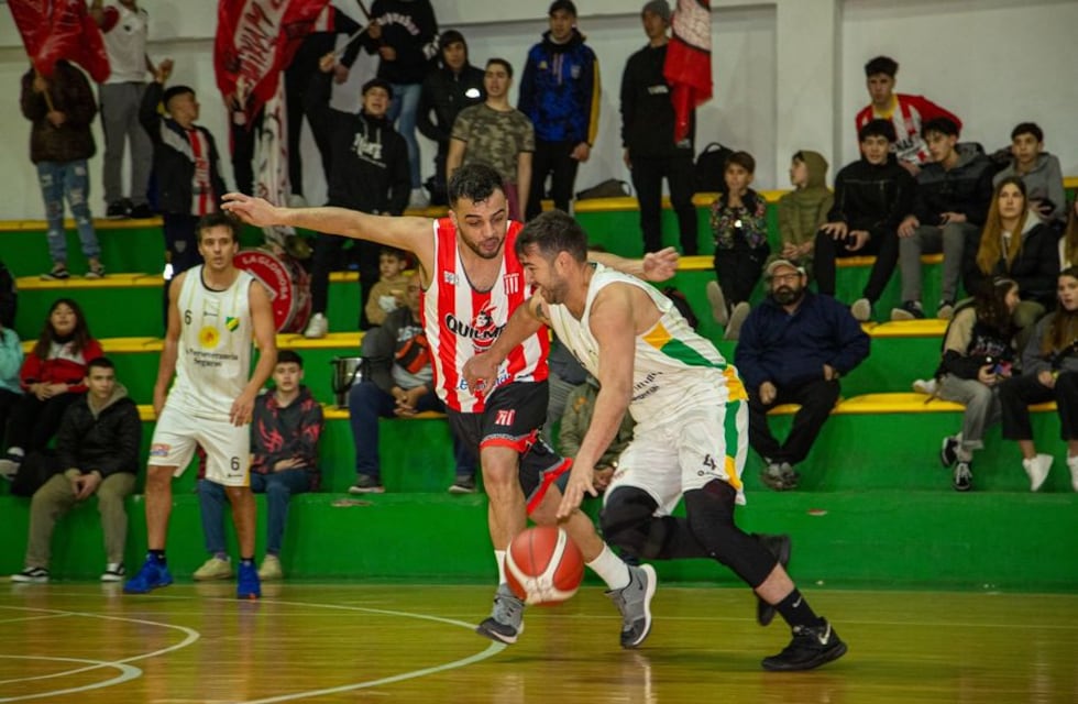 Oficial de Básquet de Tres Arroyos: Triunfos de Costa Sud, Club de Pelota y Sarmiento