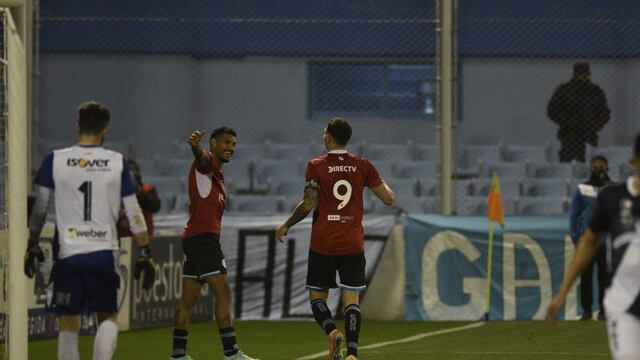Adrián Balboa y Pablo Vegetti, la dupla goleadora con la que Belgrano sube en la tabla (Facundo Luque / La Voz).
