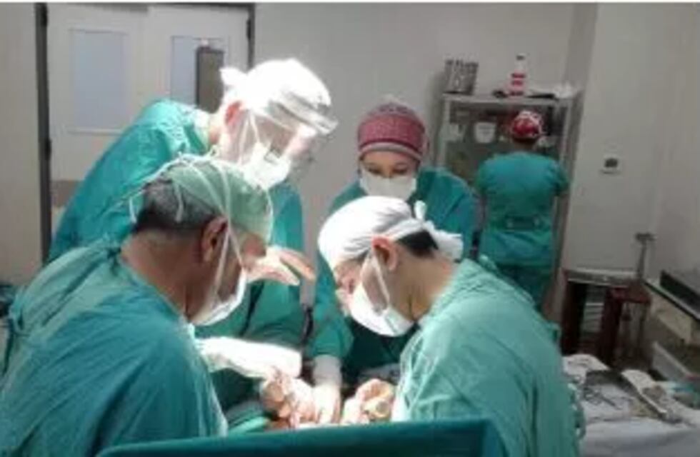 El quirófano del hospital de Montecarlo cumple un año desde su apertura