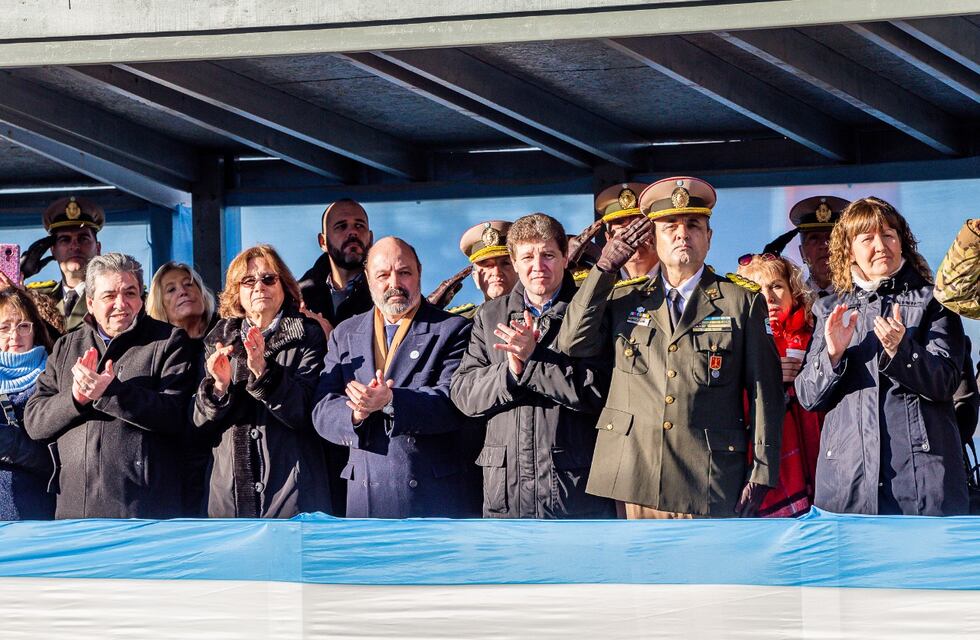 Melella participó del acto oficial por el 84° Aniversario de Gendarmería Nacional