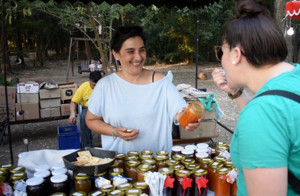 En la feria “Desde el Origen” del Bosquecito Besaccia estuvieron 19 emprendedores